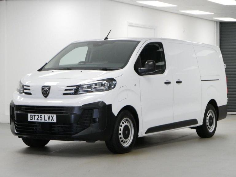 2025 PEUGEOT E-EXPERT 100 KW 75 KWH L2 LONG PROFESSIONAL AUTO ( DELIVERY MILES )