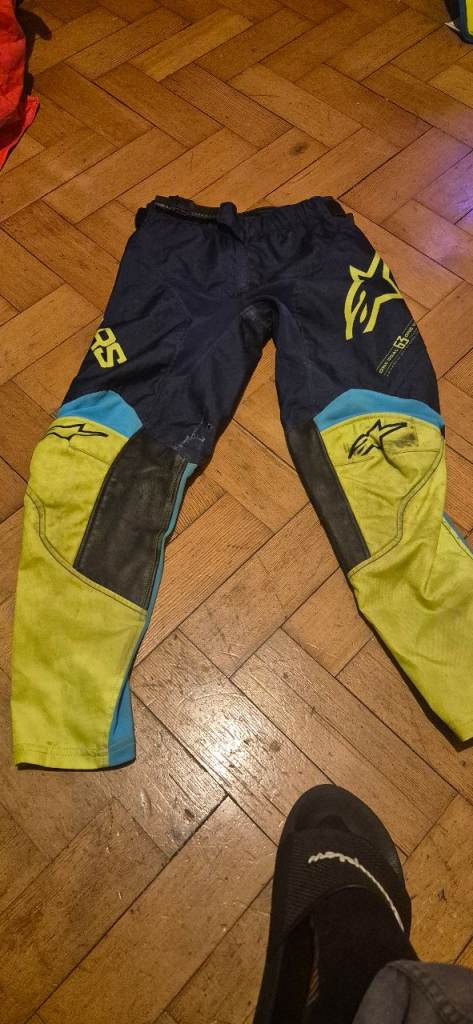 Youth alpinestars motorcross top and pants 