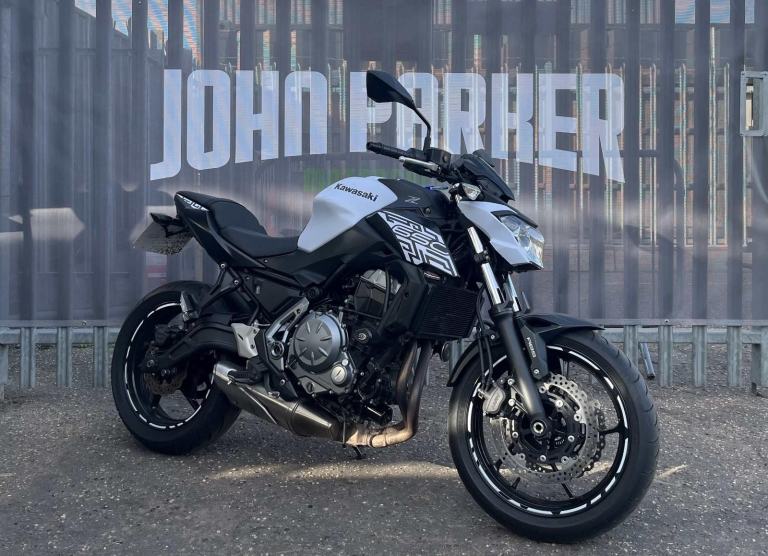 2020 Kawasaki Z650 ER6 650cc White Commuter Motorcycle - 10229 Miles