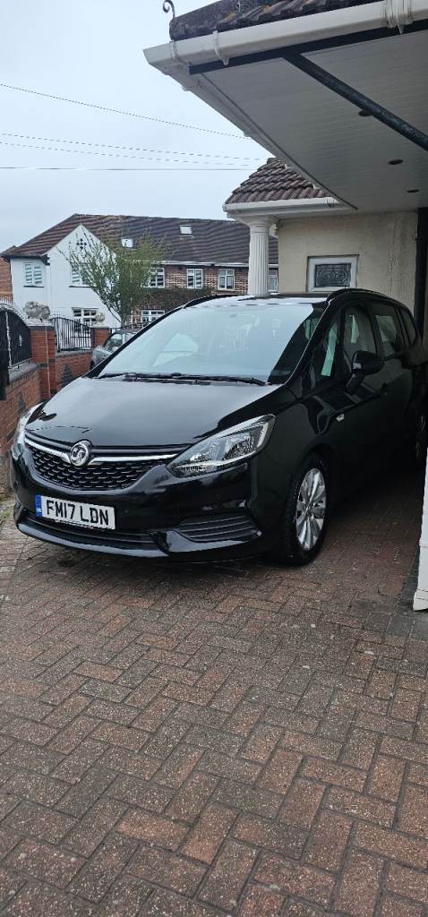 Vauxhall zafira tourer 
