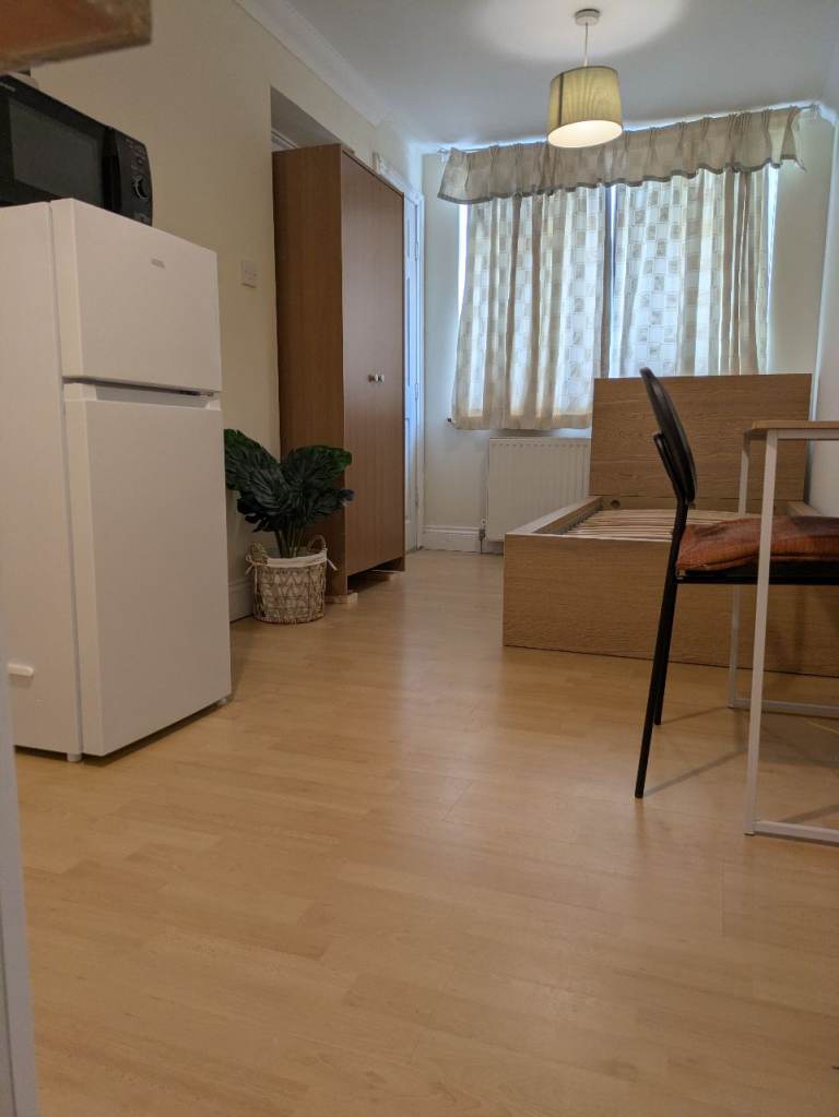 Studio flat 