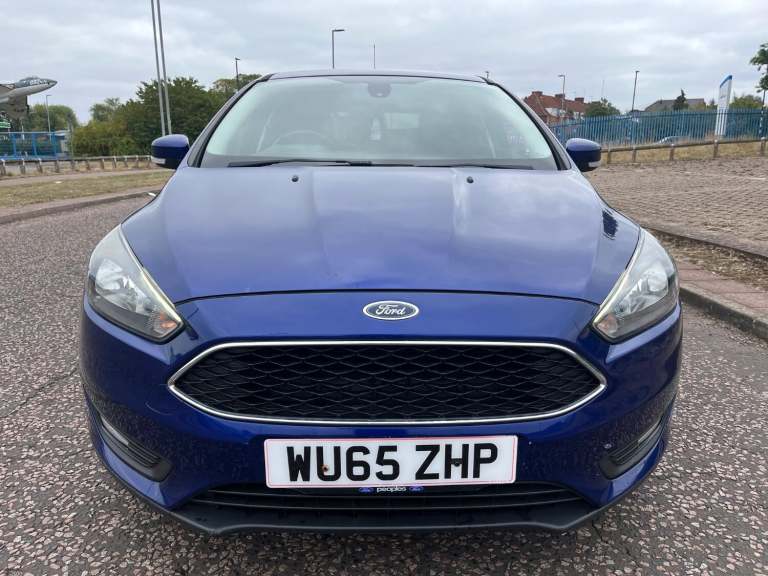 FORD FOCUS 1.5 TDCi Zetec 2015