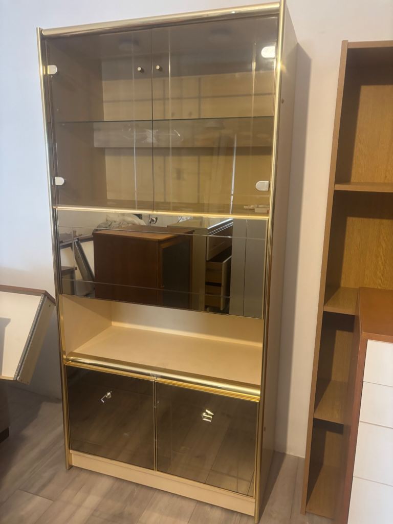 Display cabinet