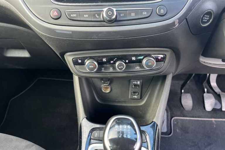 2022 Vauxhall Crossland 1.2 Turbo Ultimate SUV 5dr Petrol Manual Euro 6 (s/s) (110 ps) SUV Petrol...