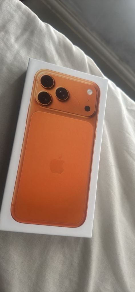 Brand New Orange Apple iPhone 17 Pro Max in Box