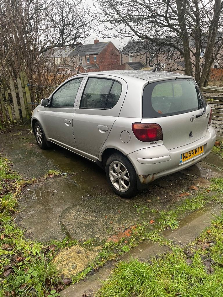 Toyota Yaris breaking,spares,repairs,,project etc