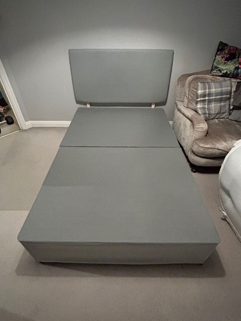 Double divan (small double)