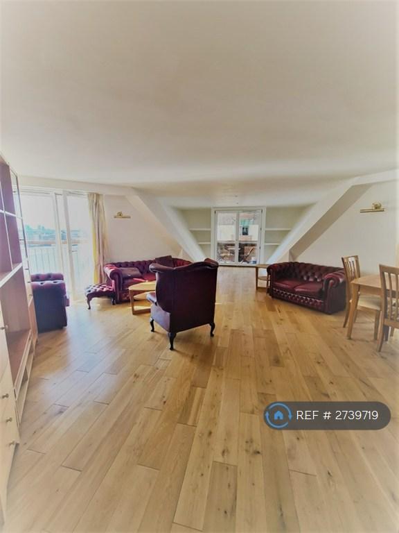 2 bedroom flat in Pierpoint Building, London, E14 (2 bed) (#2739719)