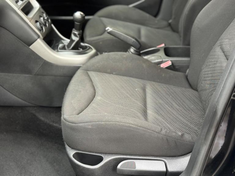 2012 Peugeot 308 1.6 HDI 92 SR 5dr ESTATE DIESEL Manual