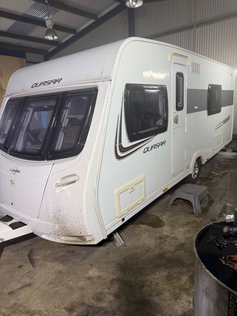 2013 4 Berth fixed bed with end bathroom 