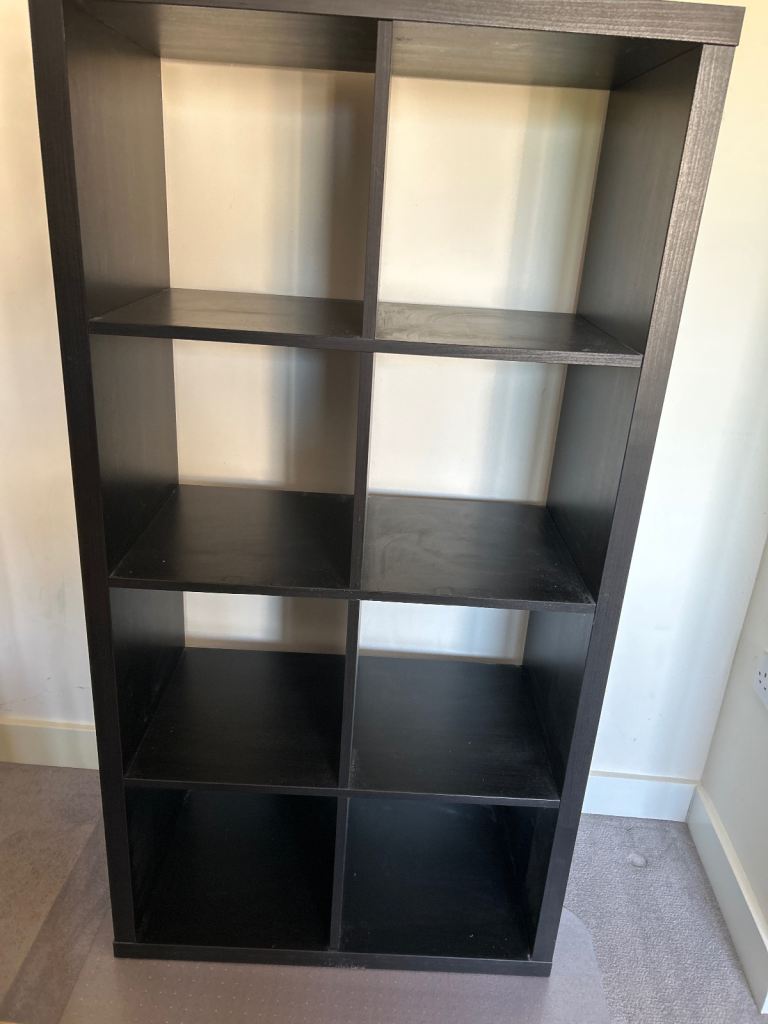 Free bookshelf for collection 