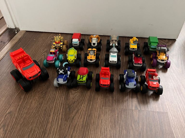 Blaze and the monster trucks bundle 