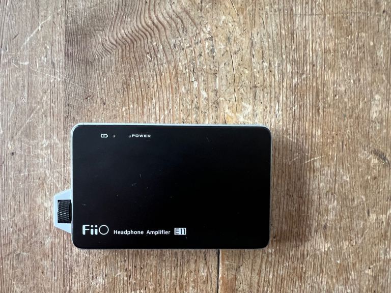 FIIO E11 PORTABLE AMPLIFIER Inc iPod Classic 30 Pin Lead