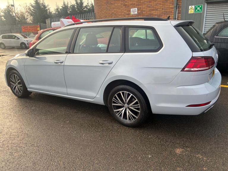 2018 Volkswagen Golf 1.6 TDI SE 5dr [Nav] ESTATE DIESEL Manual