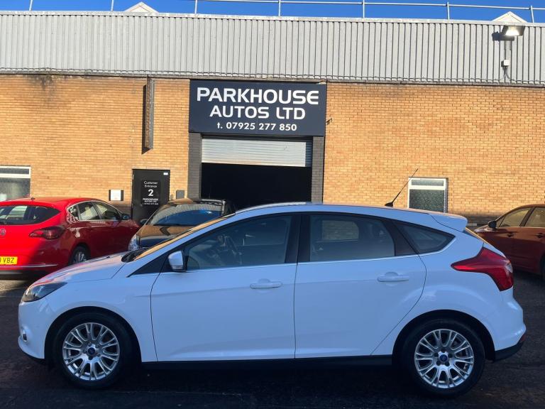 2013 Ford Focus 1.6 TDCi Titanium ECOnetic 5dr HATCHBACK Diesel Manual