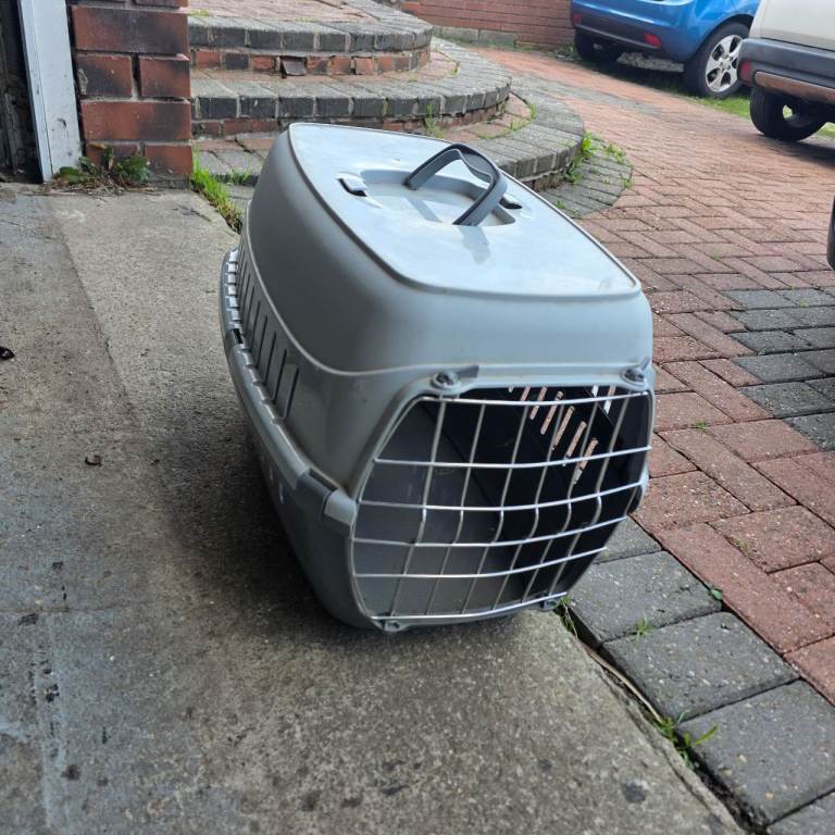 Pets at Home Roadrunner Wire Door Single Pet Carrier Small up to 8kg