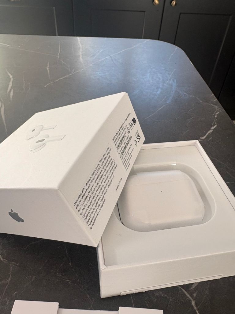 Apple AirPods Pro 2nd Gen 2025