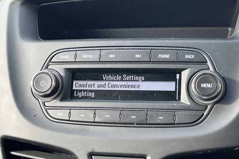 2019 Vauxhall Viva 1.0 [73] SE 5dr [A/C] HATCHBACK PETROL Manual