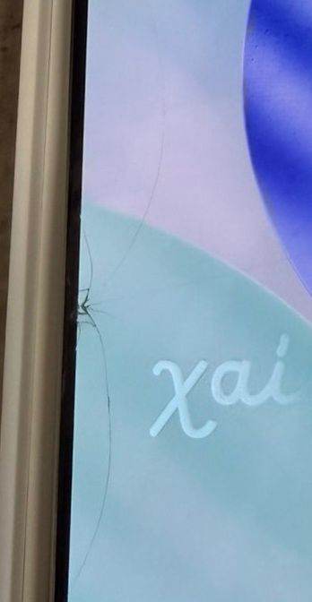 Iphone 15 pro max with slight crack