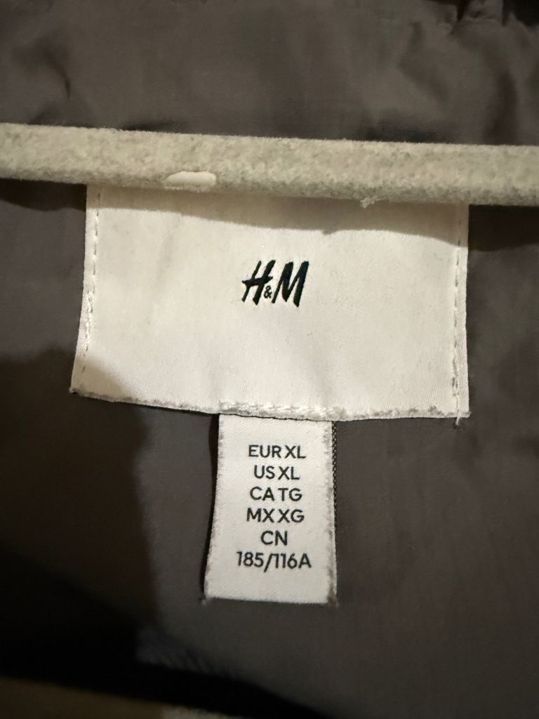 H&M Regular Fit Water-repellent Puffer Jacket Size XL