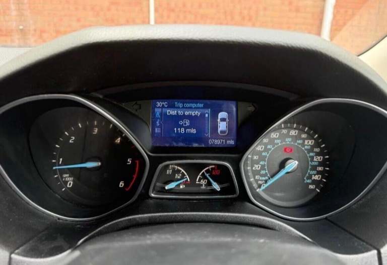 2014 Ford Focus 1.6 TDCi 115 Titanium Navigator 5dr HATCHBACK DIESEL Manual