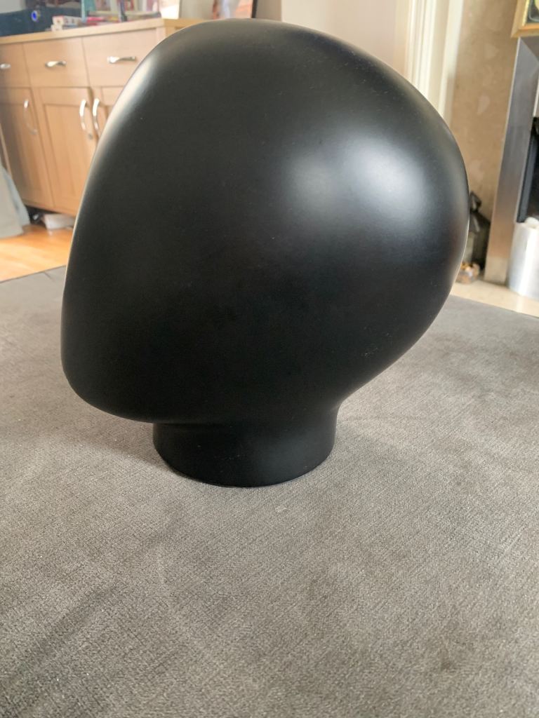 image for VR headset stand. 