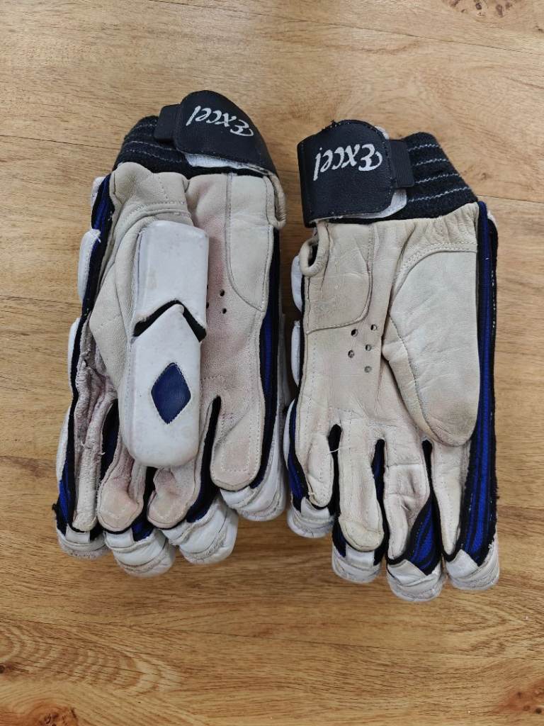 Island Crickit Excel RH Batting Gloves Size XL 