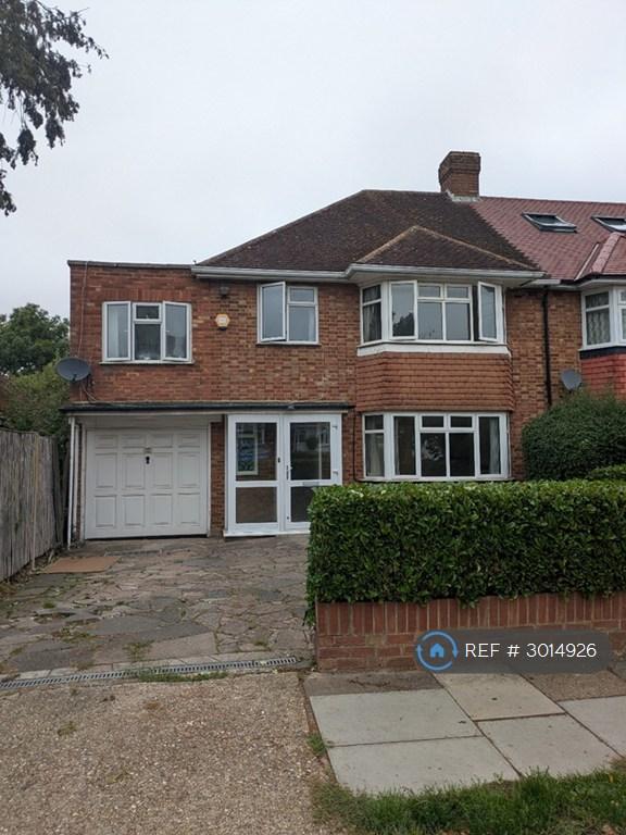 4 bedroom house in Warrender Way, Ruislip, HA4 (4 bed) (#3014926)