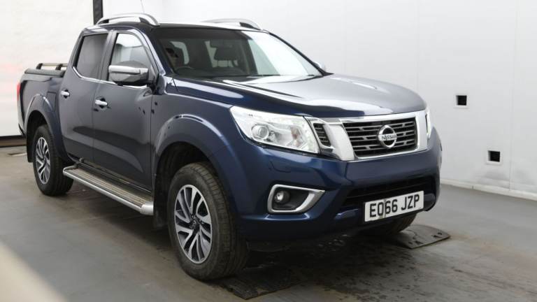 NISSAN NAVARRA 2.3 CREWCAB PK UP DEC 2016.  NEW ENGINE FITTED FULL MOT 
