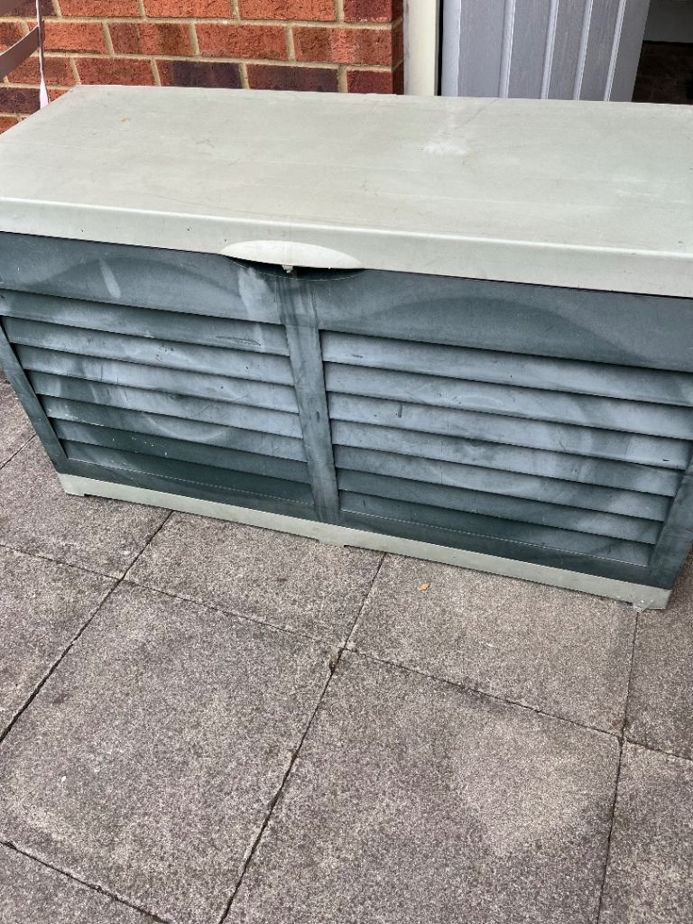  Outdoor storage boxes