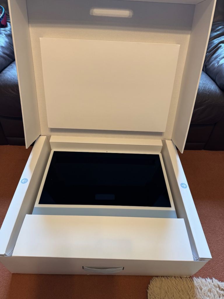 Apple iMac Desktop Computer (Boxed)