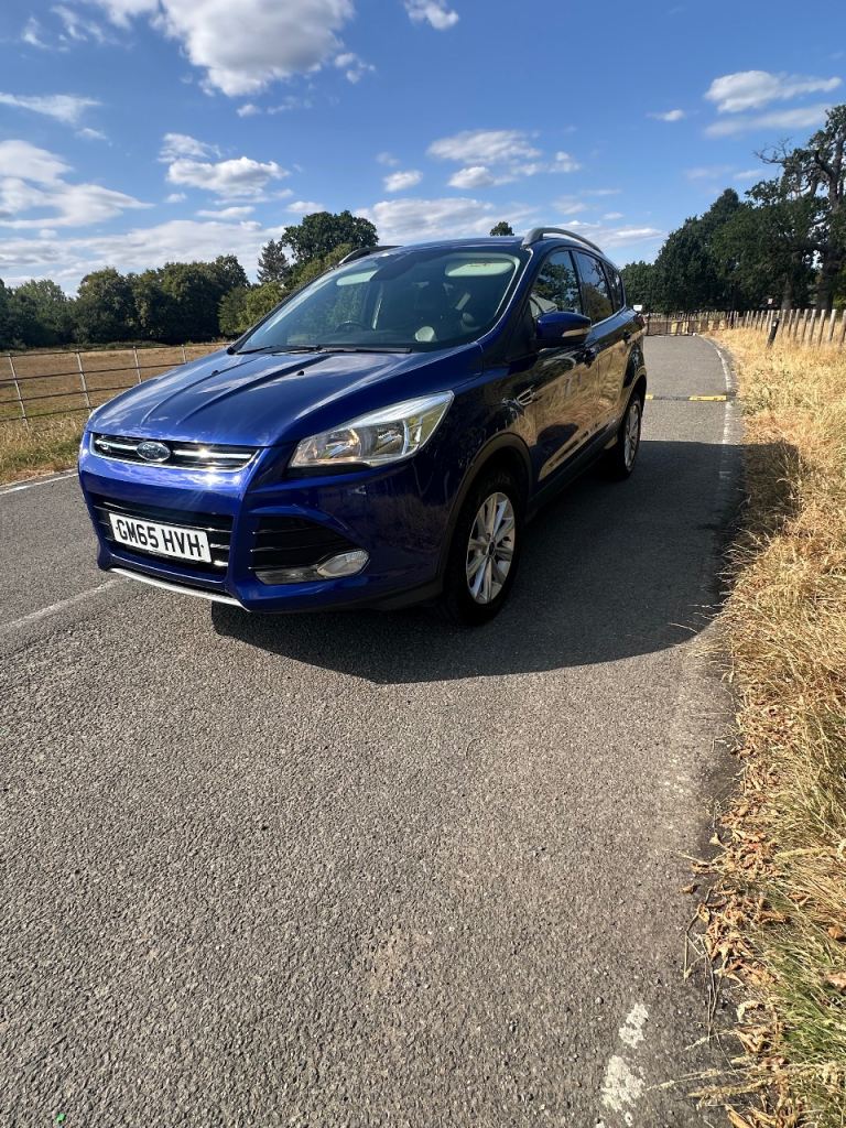 Ford, KUGA, Hatchback, 2015, Semi-Auto, 1997 (cc), 5 doors