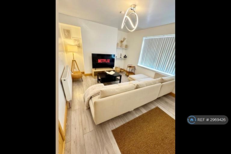 3 bedroom house in Beckley Road, Nottingham, NG8 (3 bed) (#2969426)