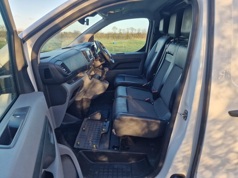 2019 Peugeot Expert LWB  114k Miles  Spares Repair  10m MOT  Clean Bodywork