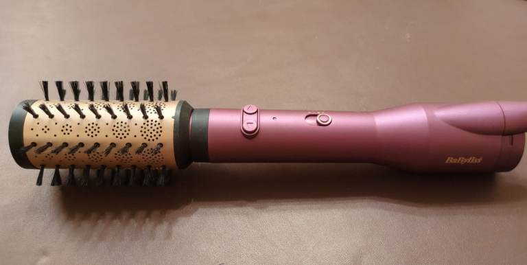 BaByliss Big Hair hot styling brush.