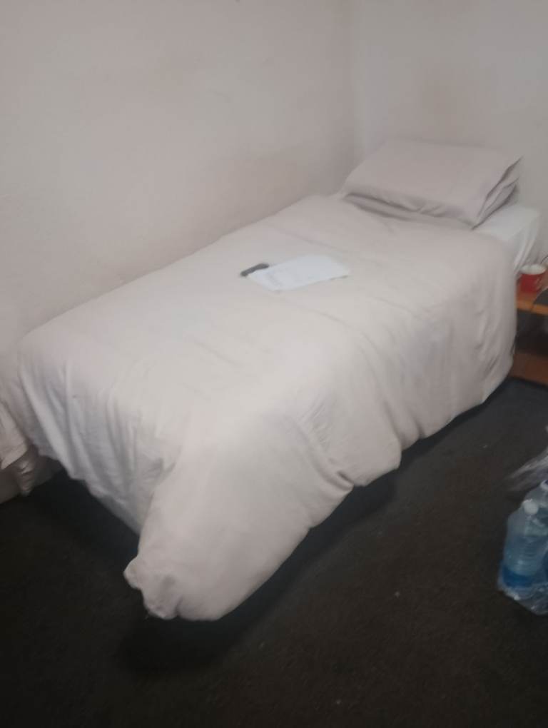 Cosy studio flat Erdington suit individual aged over 35 on UC PIP 