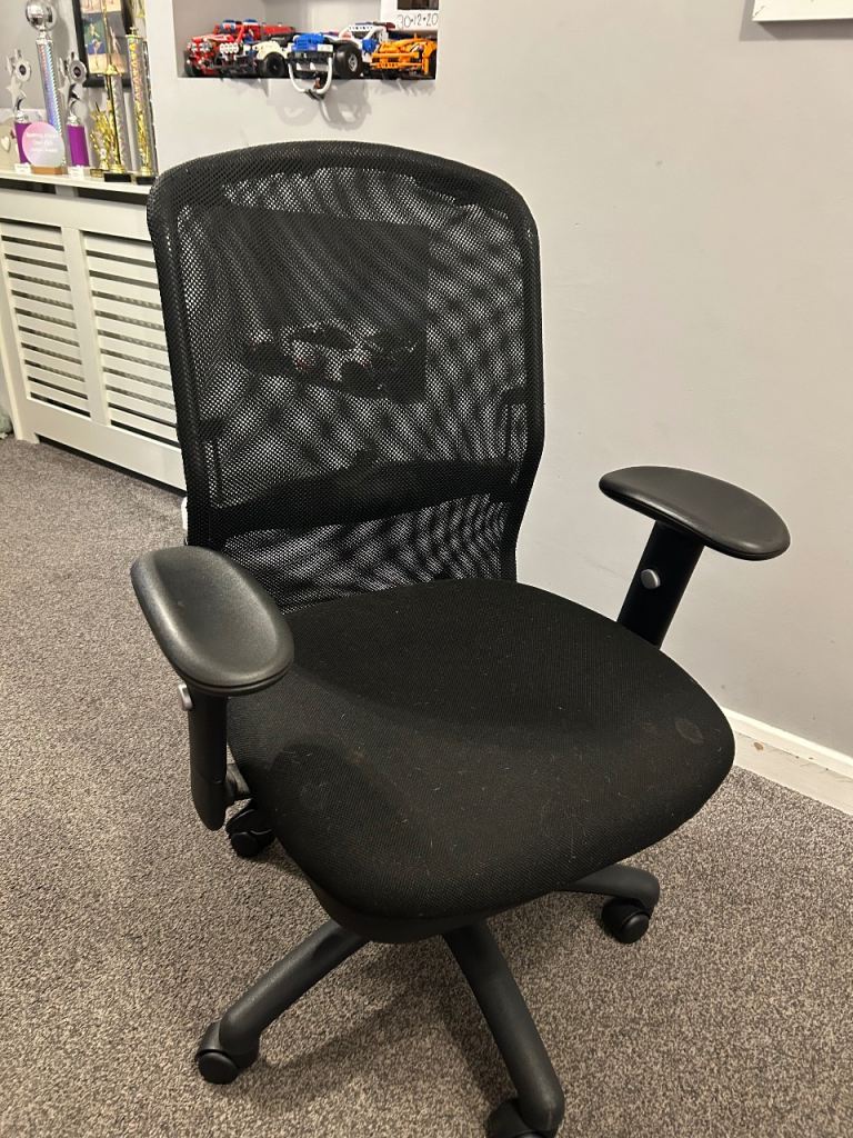 Desk chair