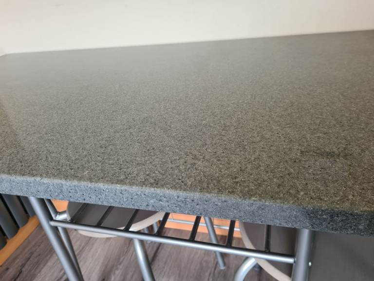 RARE CURVED LIGHT GREY SPARKLE QUARTZ KITCHEN WORKTOP  -  QUICK SALE  - £99 ONLY