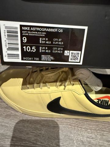 Nike Astrograbber QS Trainers - Soft Yellow, UK 8 / US 9, £55.00