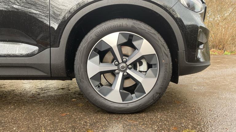 2025 Volvo XC40 2.0 B3P Plus Dark 5dr Auto Petrol Estate Estate Petrol Automatic