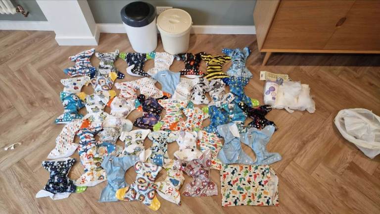Quality Re-Useable nappies x40