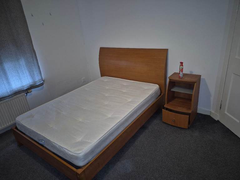 Room to let