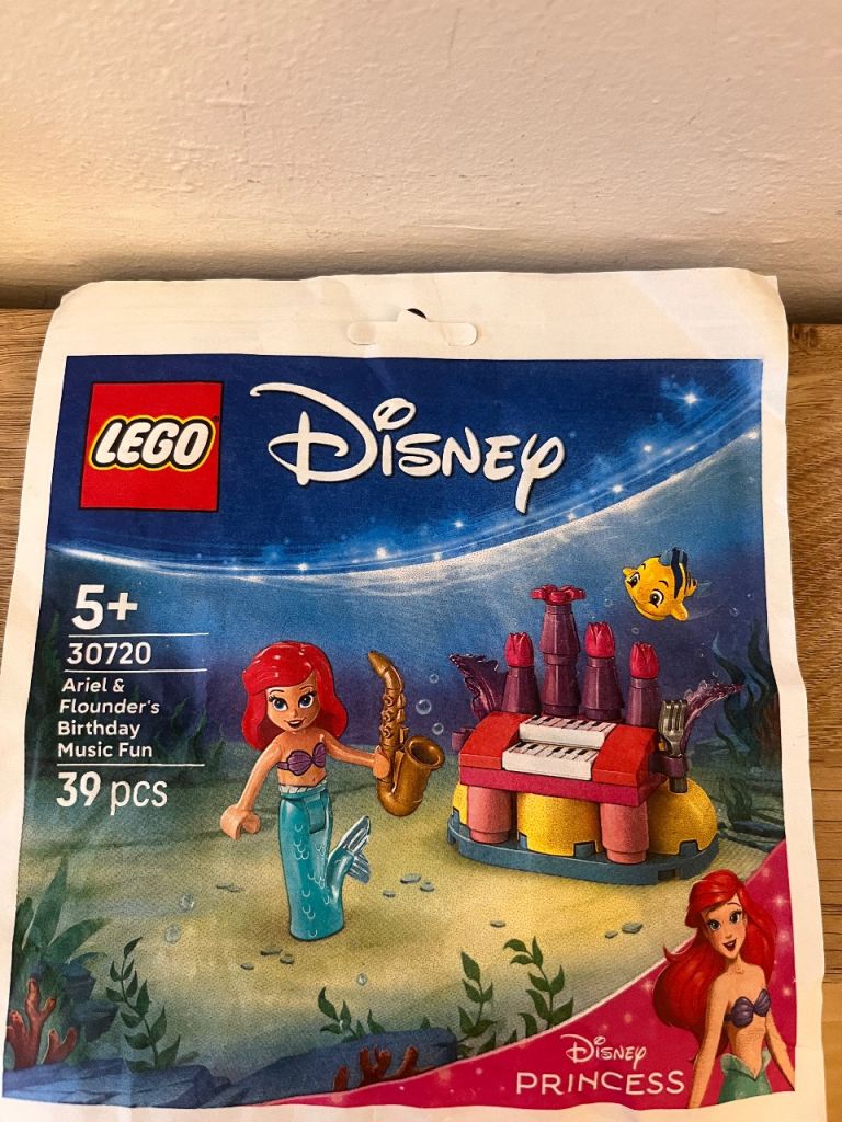 LEGO Disney Ariel & Flounder's Birthday Music Fun - New