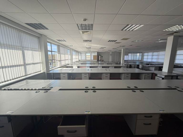 Office Furniture SURPLUS STOCK For Sale Over 100 Desks/Chairs/Cabinets/Cupboards/Tables 6