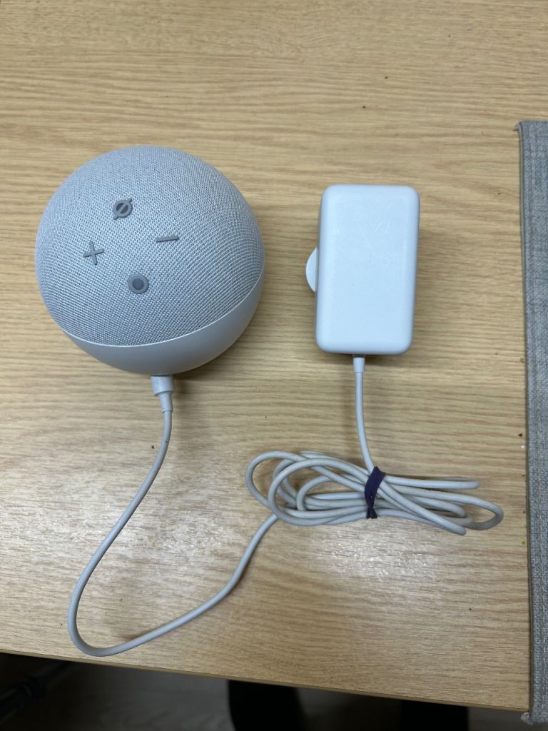 Amazon Echo Dot with CLOCK