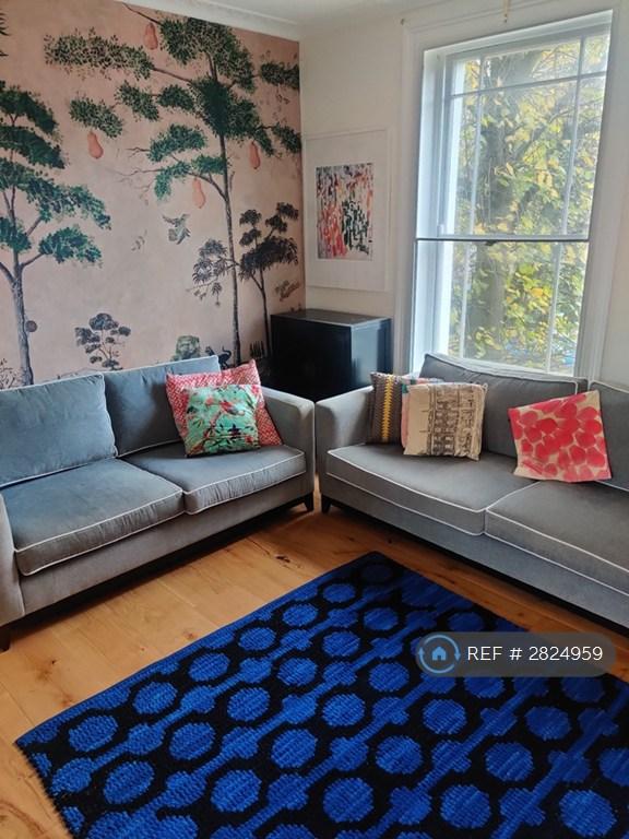 1 bedroom in Southgate Road, London, N1 (#2824959)