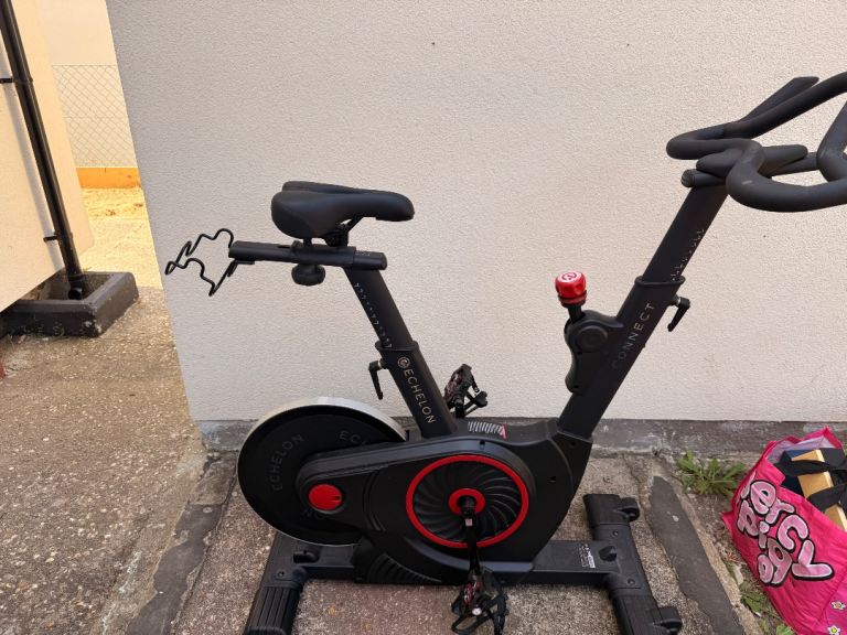 EX5s echelon bike 