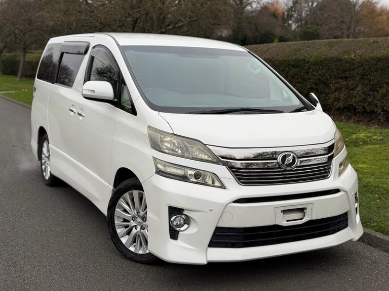  Toyota Vellfire 8 Seat MPV HYBRID Automatic