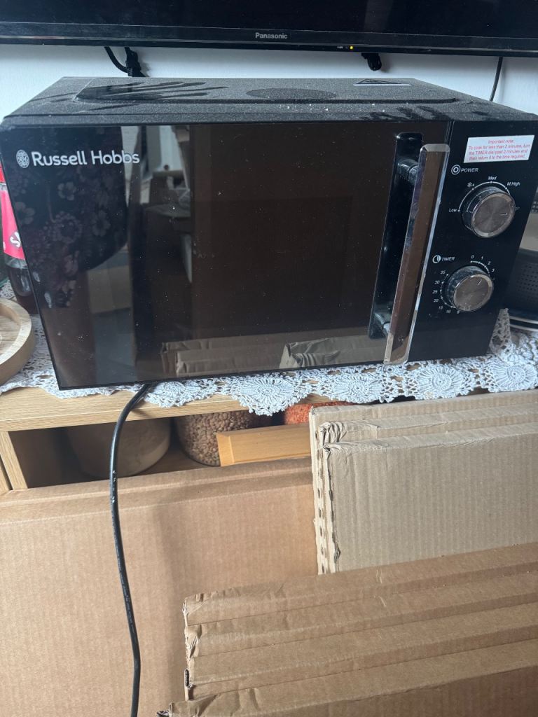 Russell Hobbs Black Microwave Oven - Good Condition, 700W