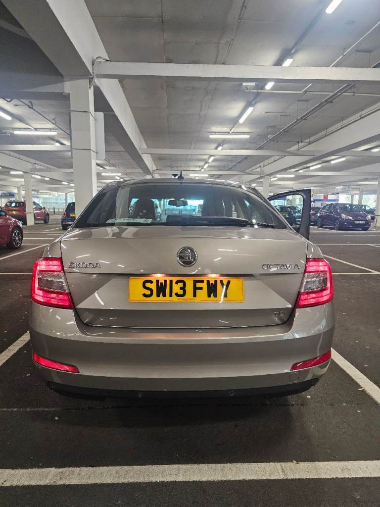 Skoda, OCTAVIA, Hatchback, 2013, Manual, 1968 (cc), 5 doors
